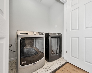 2811 Winbern Street - Photo Thumbnail 19