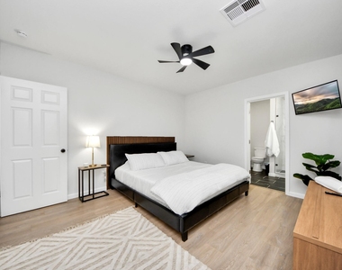 2811 Winbern Street - Photo Thumbnail 31