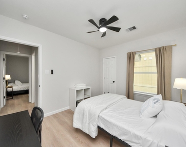 2811 Winbern Street - Photo Thumbnail 25