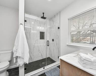2811 Winbern Street - Photo Thumbnail 35