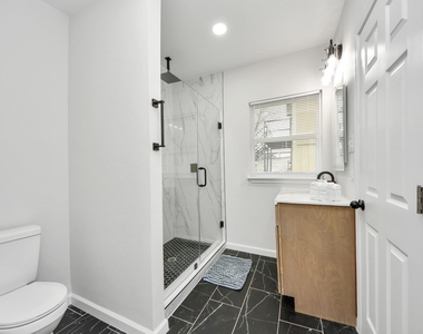2811 Winbern Street - Photo Thumbnail 36