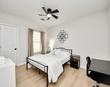 2811 Winbern Street - Photo Thumbnail 24