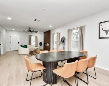 2811 Winbern Street - Photo Thumbnail 10