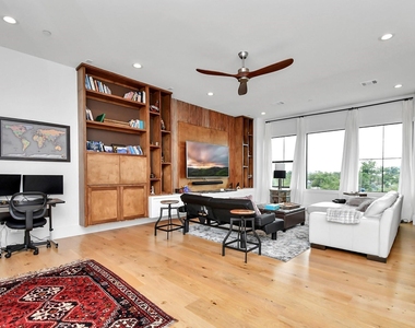 2303 Yupon Street - Photo Thumbnail 43