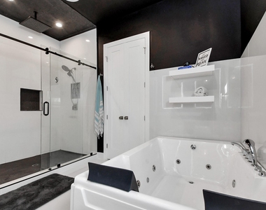 2303 Yupon Street - Photo Thumbnail 33