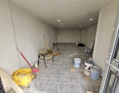 2116 Lockwood Drive - Photo Thumbnail 12