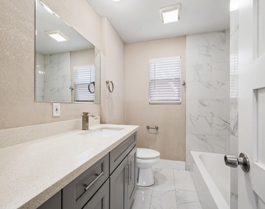 2222 Peppermill Road - Photo Thumbnail 18