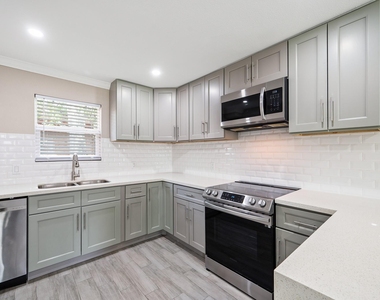 2222 Peppermill Road - Photo Thumbnail 9