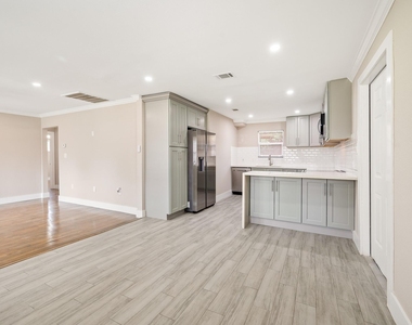 2222 Peppermill Road - Photo Thumbnail 5