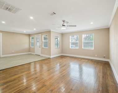 2222 Peppermill Road - Photo Thumbnail 16