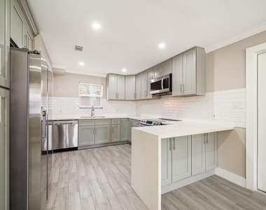 2222 Peppermill Road - Photo Thumbnail 7