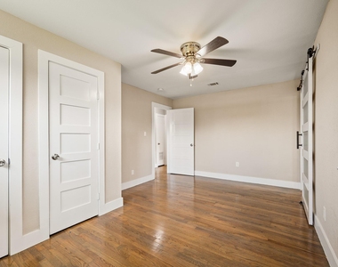 2222 Peppermill Road - Photo Thumbnail 31