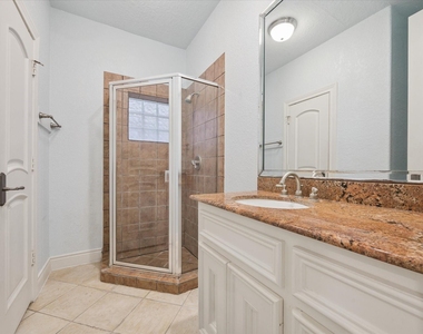 2128 Harold Street - Photo Thumbnail 10