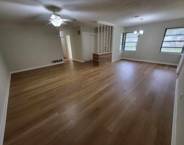 706 Maple St - Photo Thumbnail 5