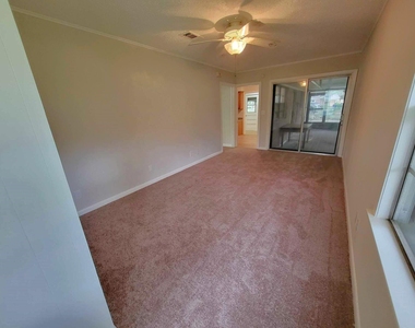 706 Maple St - Photo Thumbnail 28