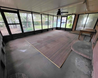 706 Maple St - Photo Thumbnail 31