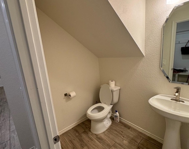 10412 Marston Vineyard Drive - Photo Thumbnail 4