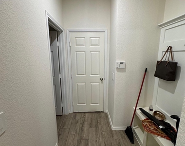 10412 Marston Vineyard Drive - Photo Thumbnail 5