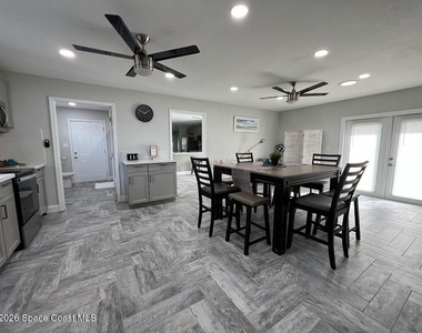 1810 Elizabeth Street - Photo Thumbnail 10