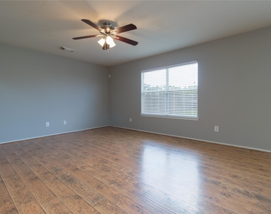 9331 Norwood Trails Drive - Photo Thumbnail 4
