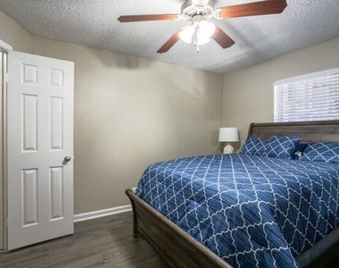 6505 Westheimer Road - Photo Thumbnail 1