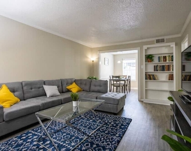 6505 Westheimer Road - Photo Thumbnail 9