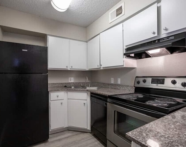6505 Westheimer Road - Photo Thumbnail 6