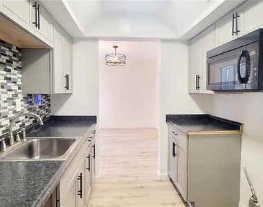3775 40th Lane S - Photo Thumbnail 7