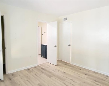 3775 40th Lane S - Photo Thumbnail 12