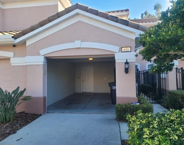 820 Lantern Way - Photo Thumbnail 2