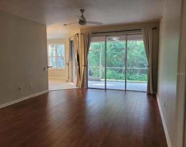 820 Lantern Way - Photo Thumbnail 8