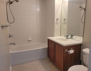 820 Lantern Way - Photo Thumbnail 25