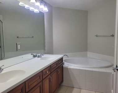 820 Lantern Way - Photo Thumbnail 22
