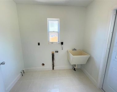 9 Jeff Road - Photo Thumbnail 11