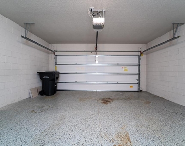 3085 Bella Vista Drive - Photo Thumbnail 12