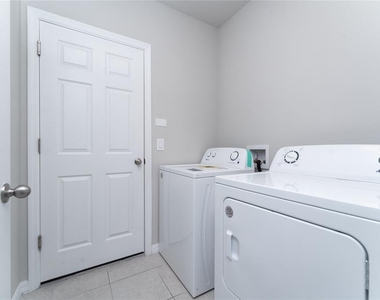 3085 Bella Vista Drive - Photo Thumbnail 11