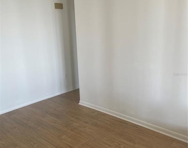 5200 Brittany Drive S - Photo Thumbnail 21