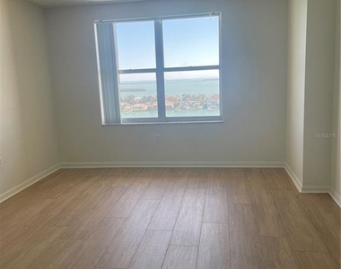 5200 Brittany Drive S - Photo Thumbnail 22