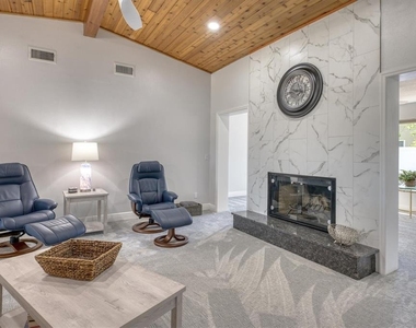13964 106th Avenue - Photo Thumbnail 5