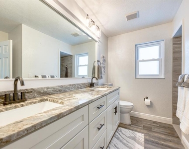 13964 106th Avenue - Photo Thumbnail 28