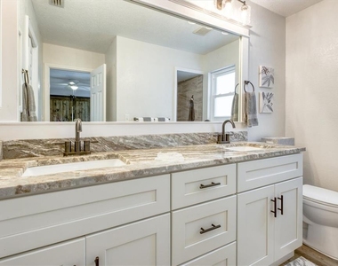 13964 106th Avenue - Photo Thumbnail 27