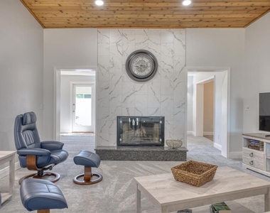 13964 106th Avenue - Photo Thumbnail 4
