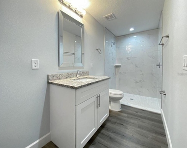 9317 Agate Street - Photo Thumbnail 4