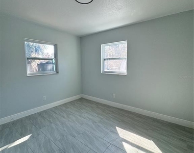 607 Alabama Avenue - Photo Thumbnail 6