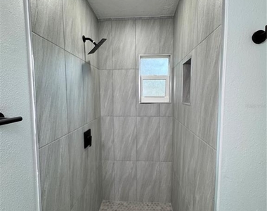 607 Alabama Avenue - Photo Thumbnail 7
