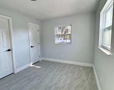 607 Alabama Avenue - Photo Thumbnail 9