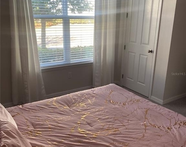 1523 Carey Palm Circle - Photo Thumbnail 2