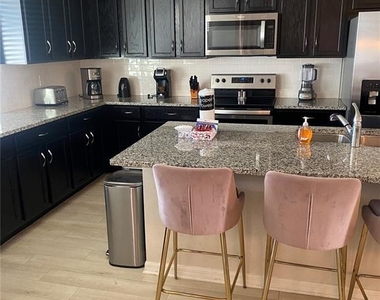 1523 Carey Palm Circle - Photo Thumbnail 10