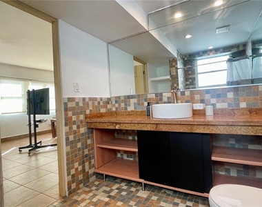 Luciano 1124 Ashford Avenue - Photo Thumbnail 15