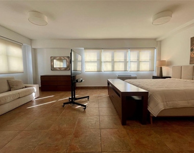 Luciano 1124 Ashford Avenue - Photo Thumbnail 18